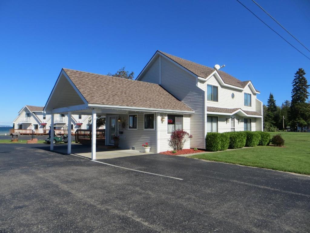 Bridgeview Motel Mackinaw City Exteriör bild