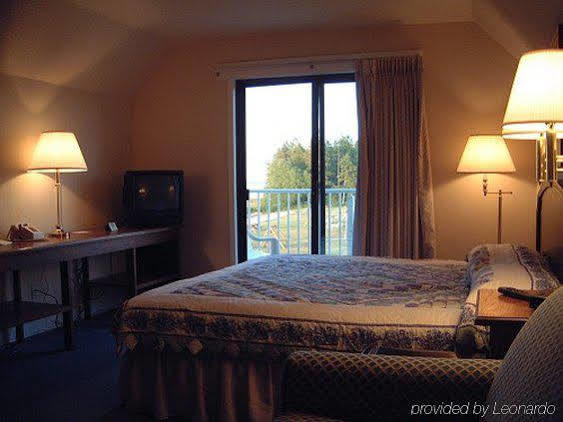 Bridgeview Motel Mackinaw City Rum bild
